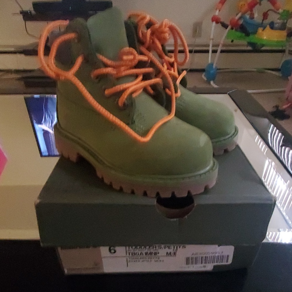 Toddler timberland boots